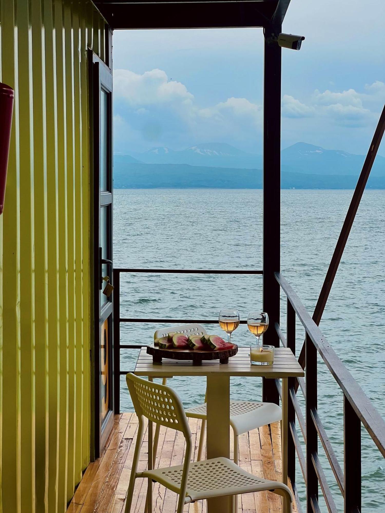 Altitude 1900 Dive Resort - Sevan Lake Chambarak ภายนอก รูปภาพ
